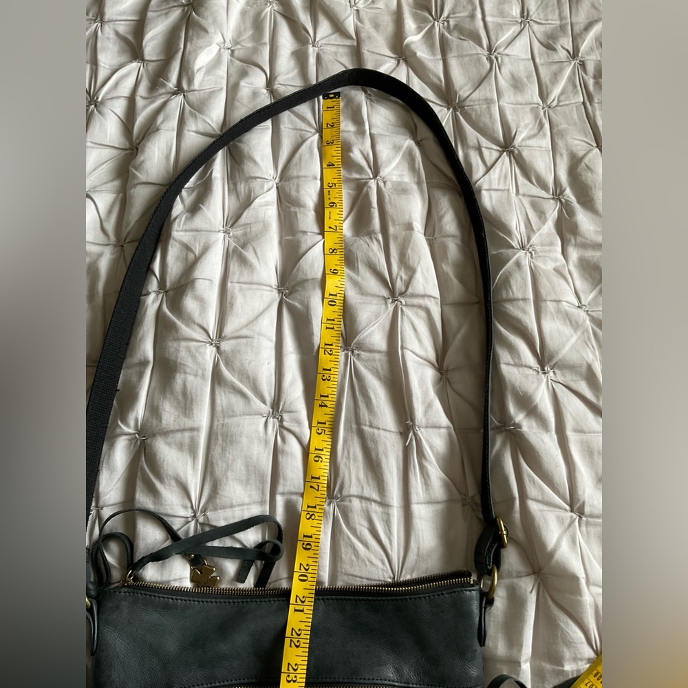 Lucky Brand saddle leather crossbody bag - Picture 9 of 12